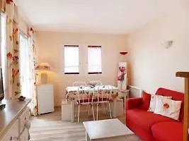 Pointe Vermeille-1 By Interhome Daire *